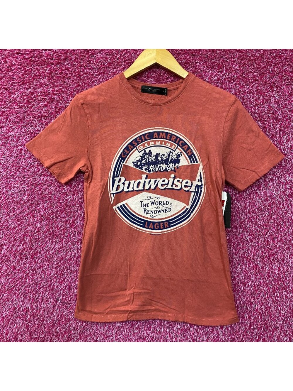 Budweiser World Renowned Classic American Lager T-shirt size XS